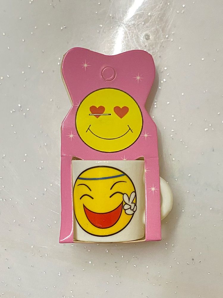 Cute Emoji small Mug with Packaging