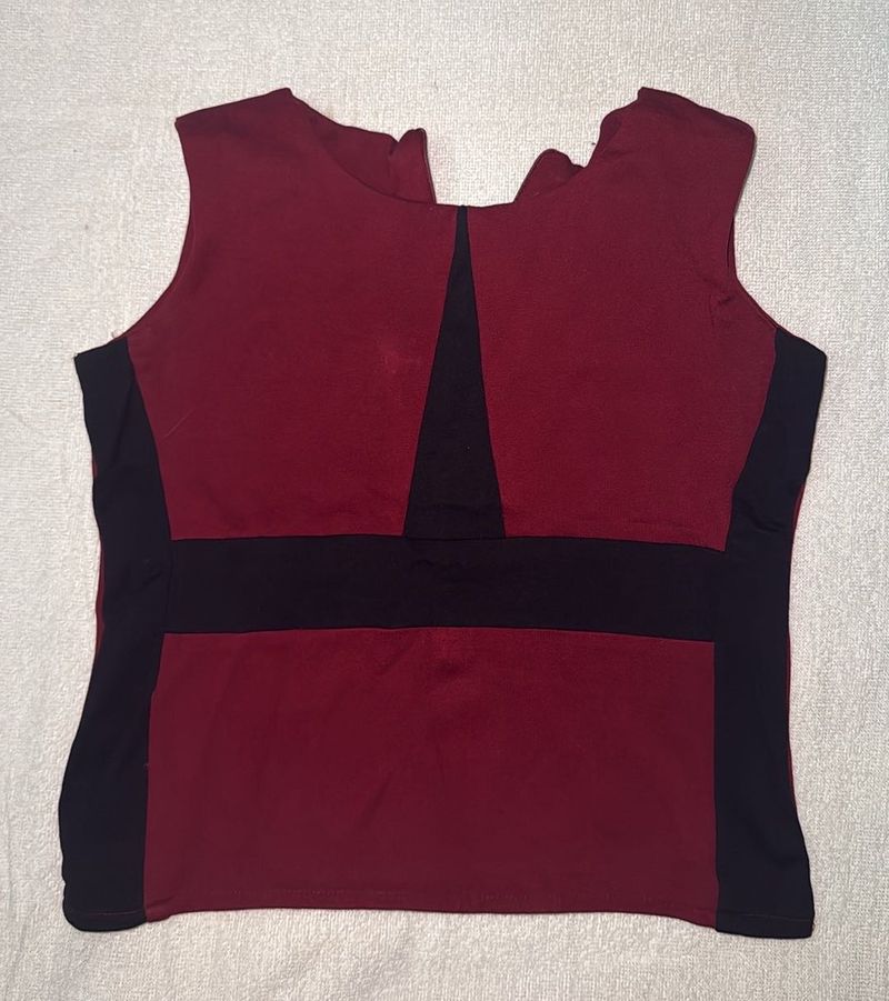 Stylish Sleeveless Maroon Top