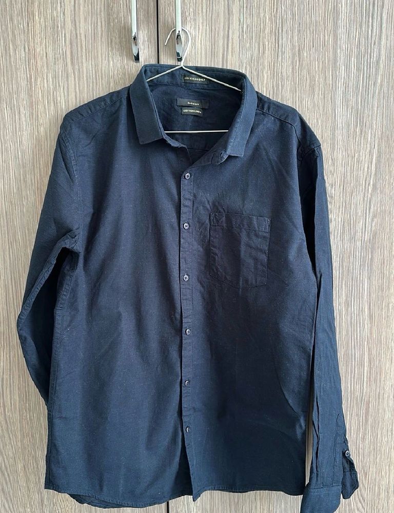 Men's Dark Blue Button-Up Shirt