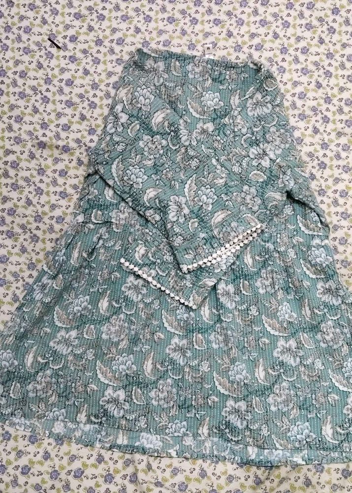 Beautiful Floral Print Kurta Set