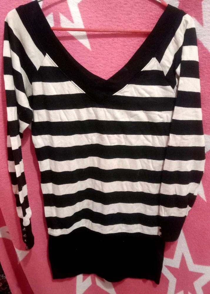 Striped V-Neck Long Sleeve Top
