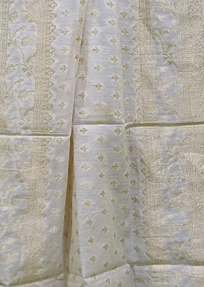 Elegant White Dupatta with Gold Border
