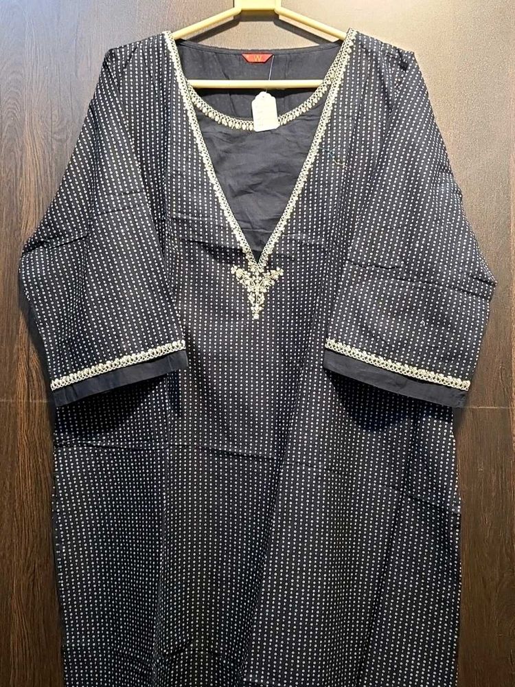 Stylish Embroidered Kurta