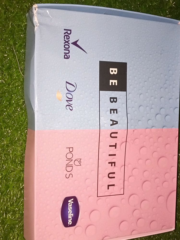 Beauty & Care > Skincare Kit | Be Beautiful Kit. Total 5 Products | Freeup
