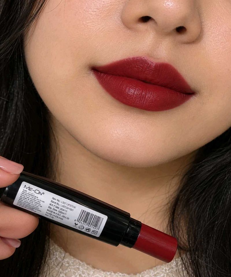 ME-ON Matte Lipstick - Shade 18