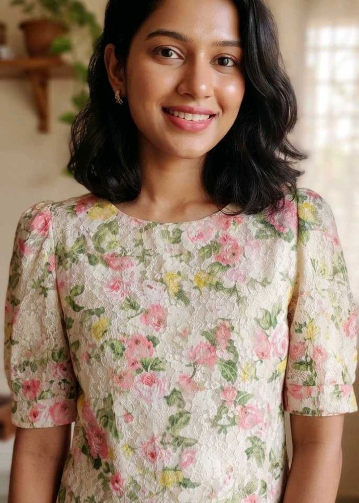 Floral Lace Puff Sleeve Top