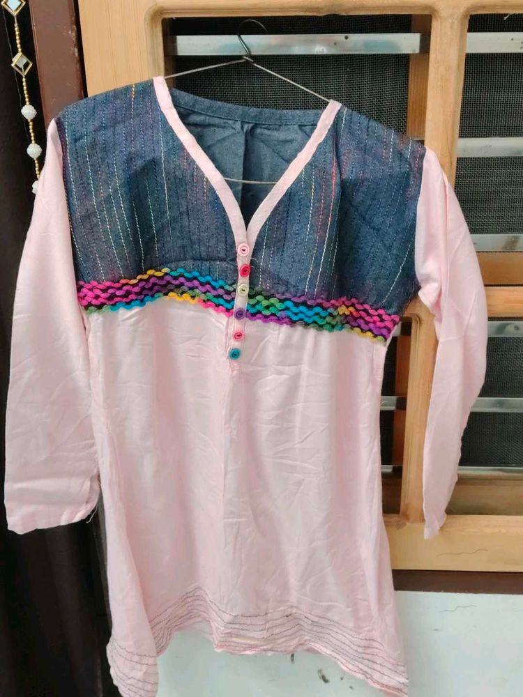 Stylish Pink Kurta with Unique Design