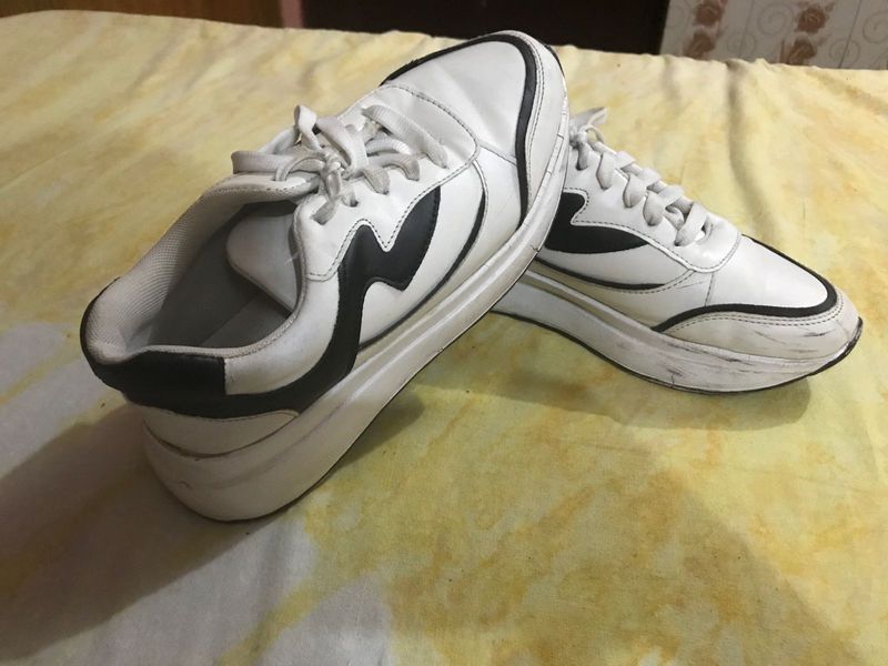 Stylish White &amp; Black Sneakers