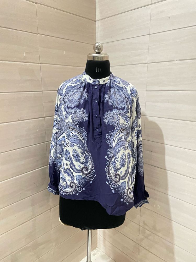 H&amp;M Blue Paisley Print Button-Up Blouse