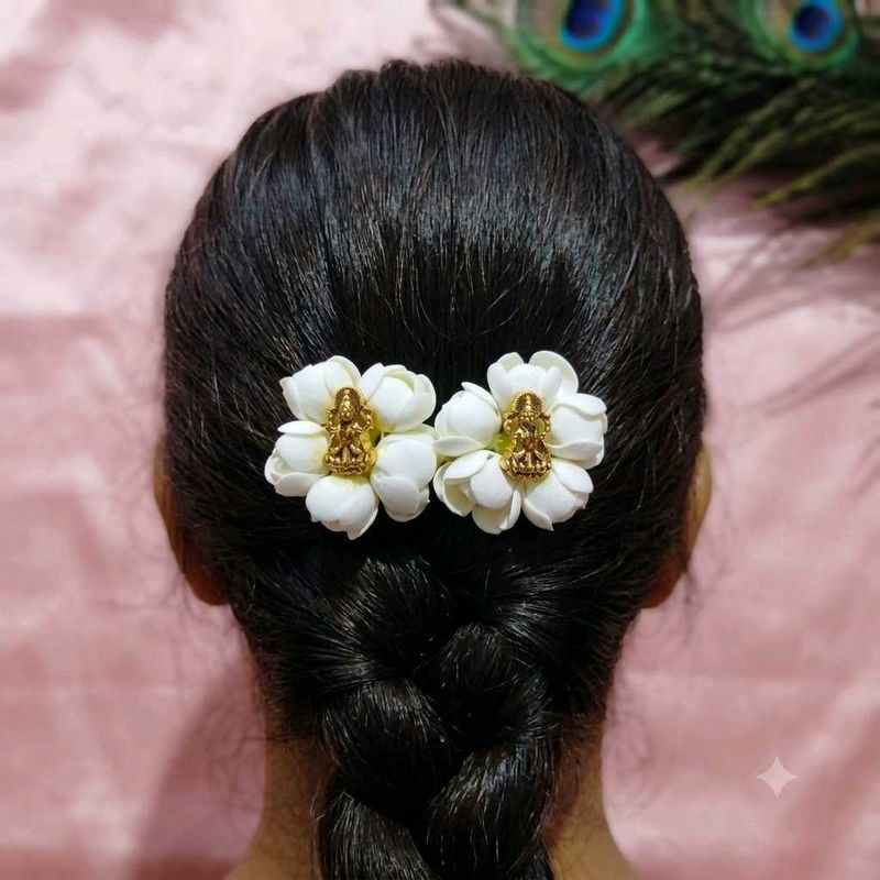 Elegant Floral Hair Clips with Lakshmi