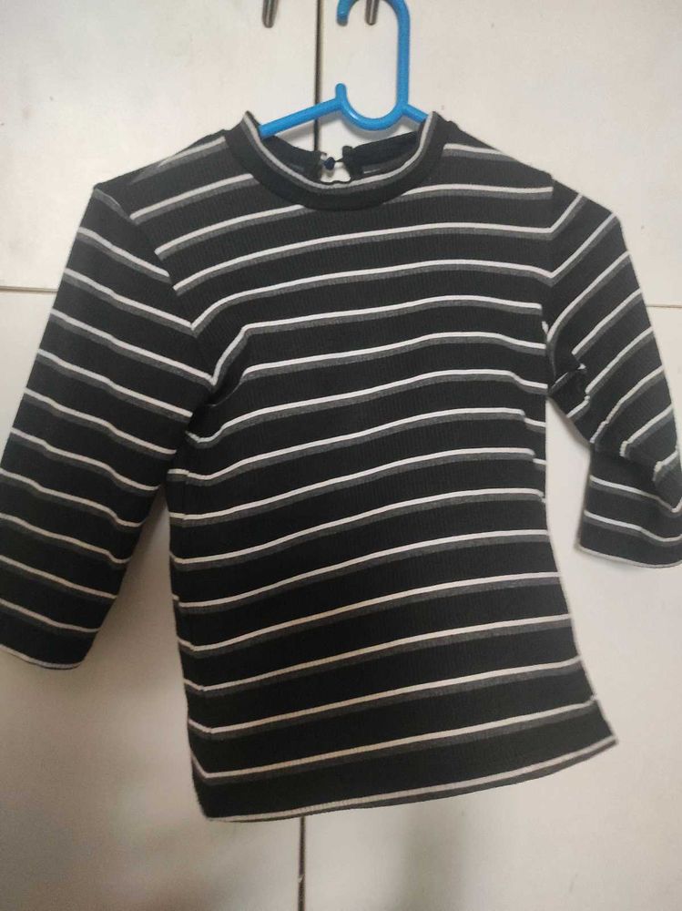 Striped Mock Neck 3/4 Sleeve Top