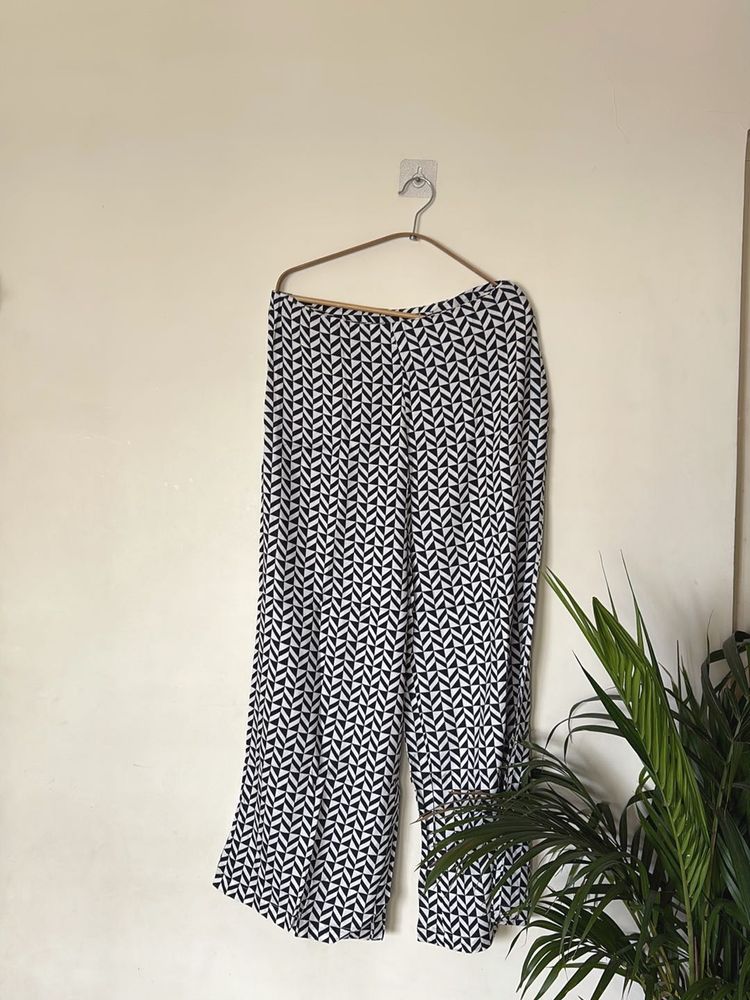 Patterned Wide Leg Trousers