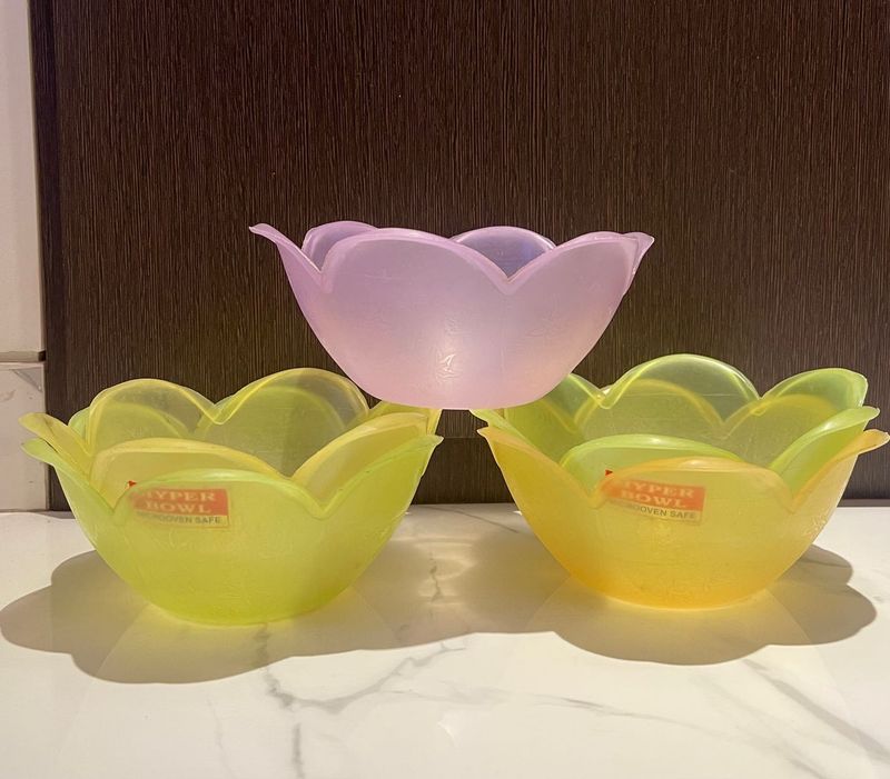 Flower Shaped Fruit Bowls - Set Of 5