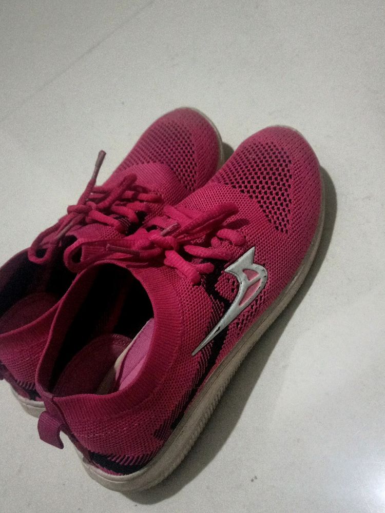 Girls Sports Shoes