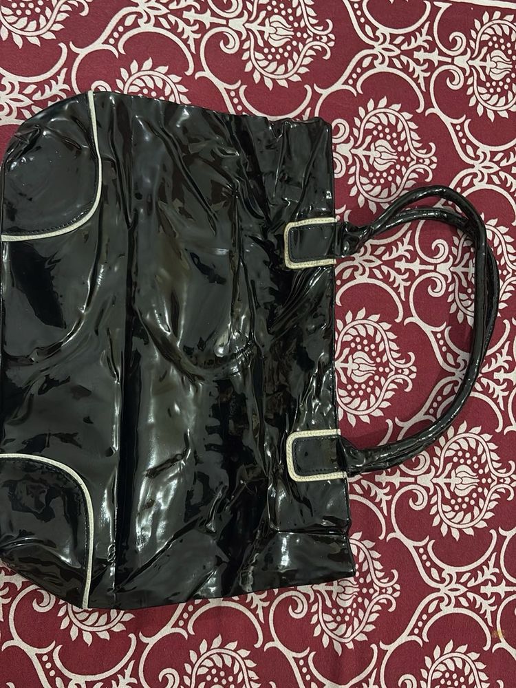 Black Estee Lauder Bag