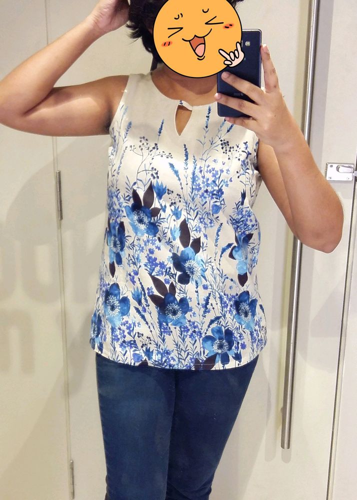 Floral Print Sleeveless Top