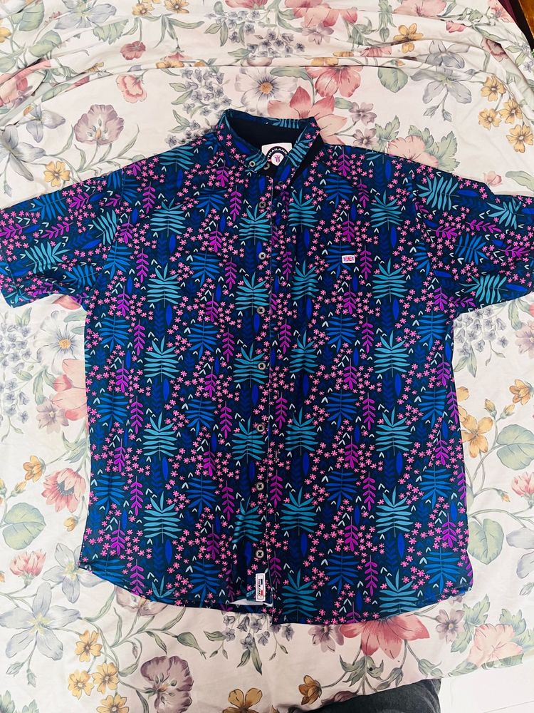 medium size Stylish Men's Blue Floral Print Shirt