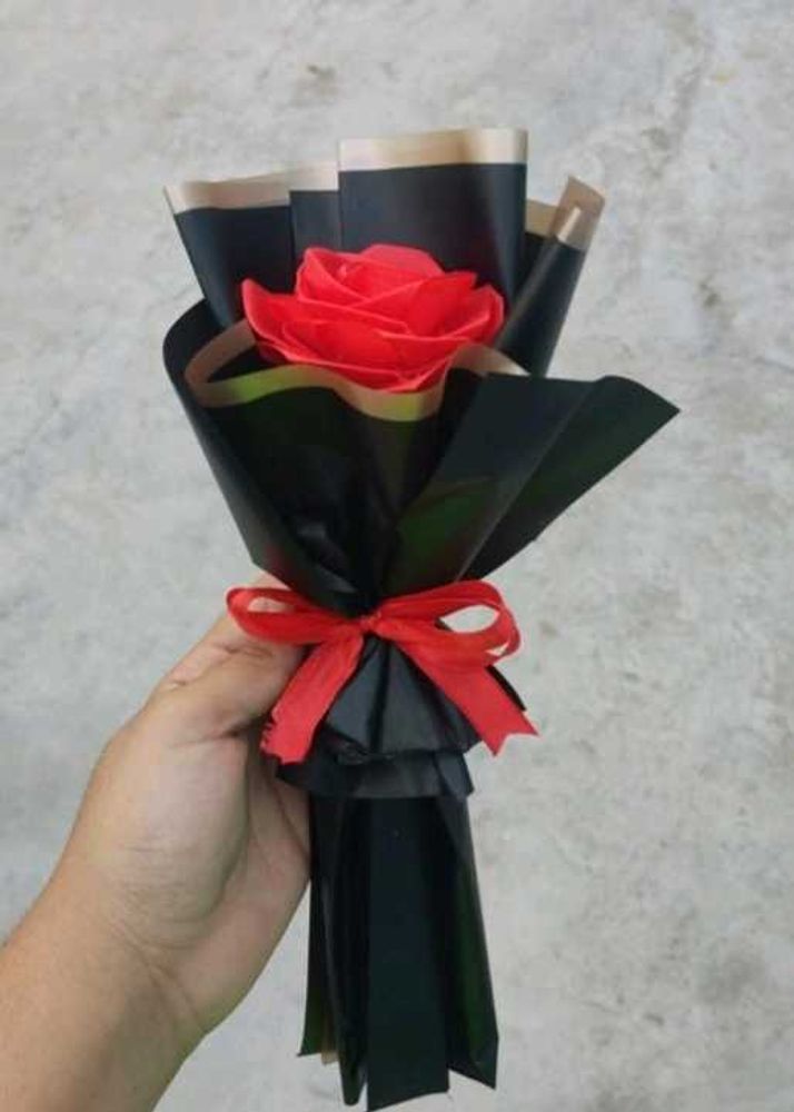 Single Rose Bouquet