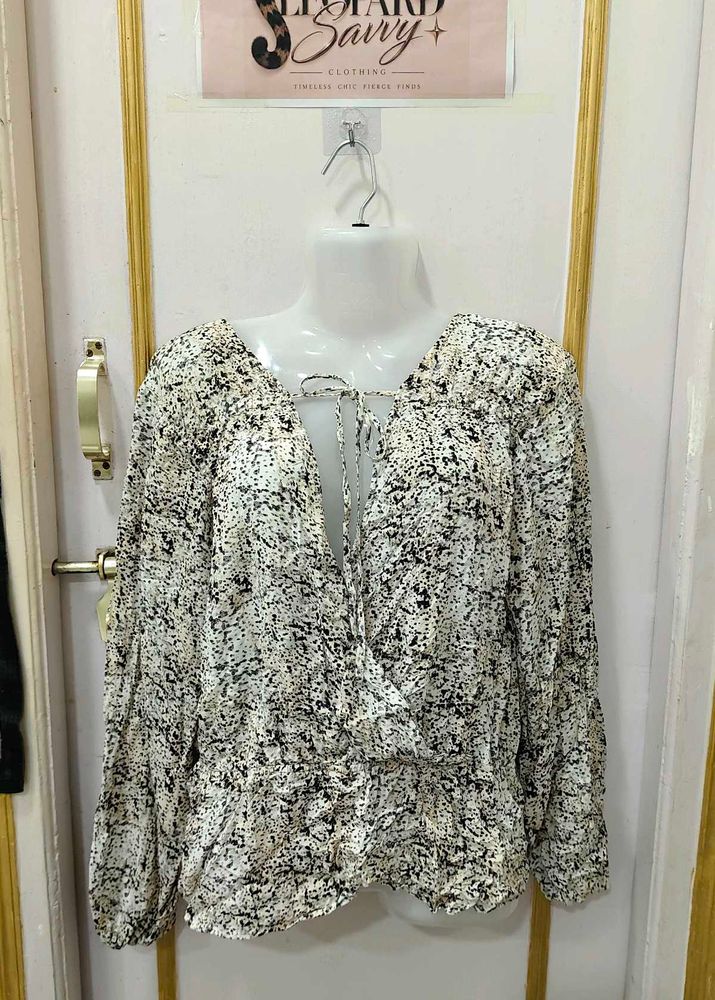 plus size V-Neck Top