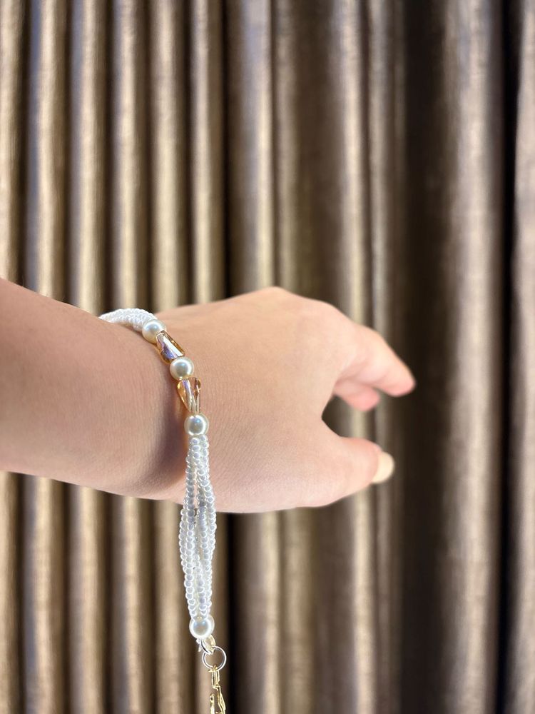 Elegant Beaded Pearl Bracelet