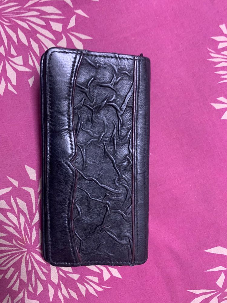 Stylish Black Textured Wallet