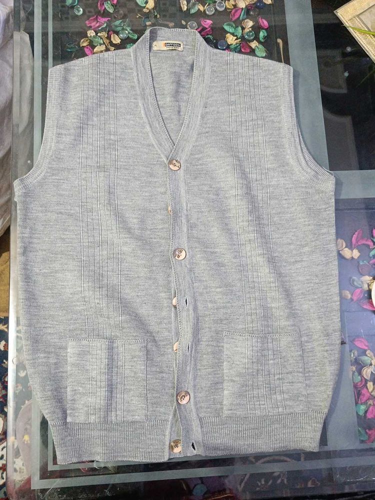 Vintage Sleeveless Knit Cardigan