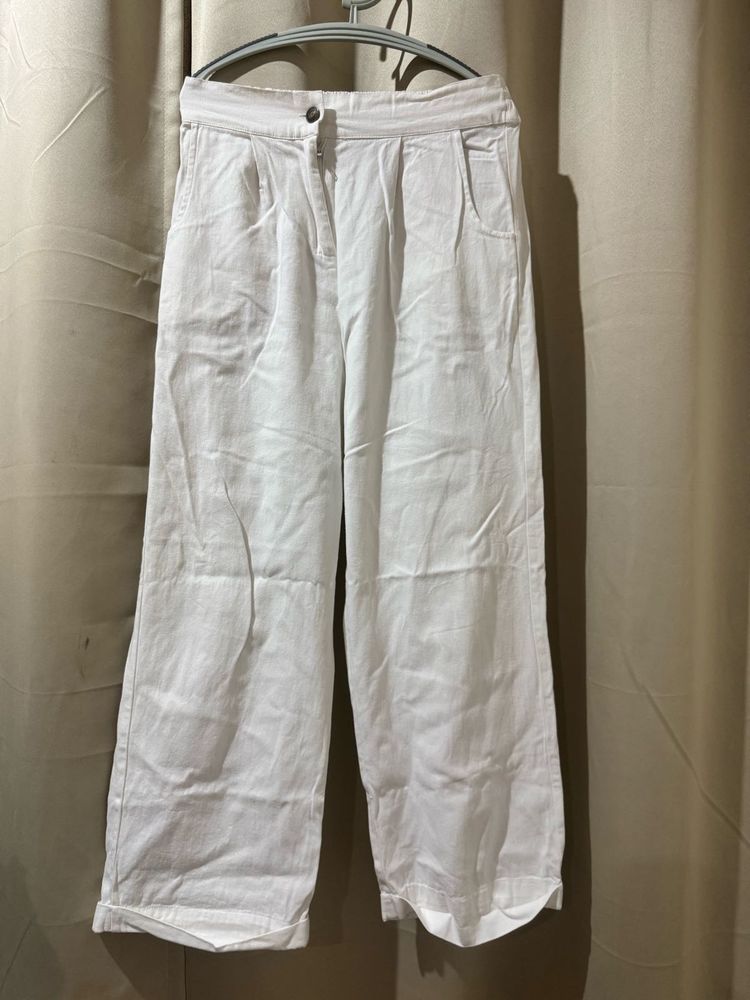 Chic White Wide-Leg Pants