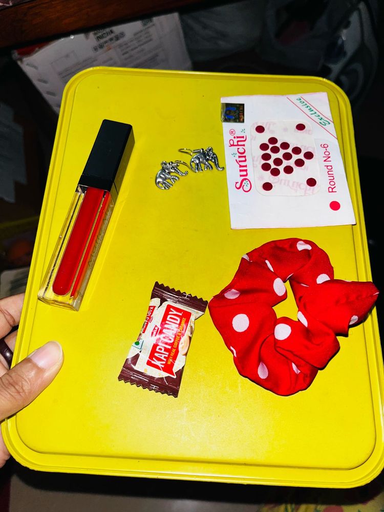 Cute Elephant Stud Earrings lipstick combo
