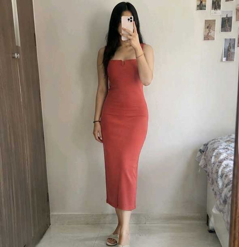 New Kasually Sleek Midi Bodycon Dress never worn
