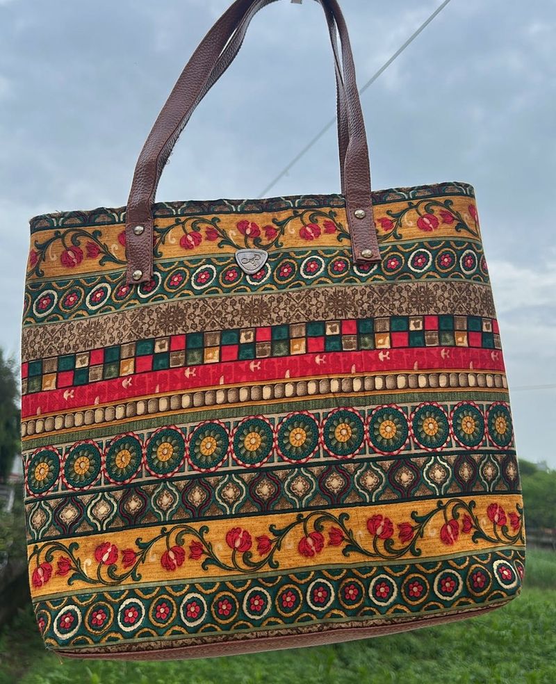 Floral Pattern Tote Bag