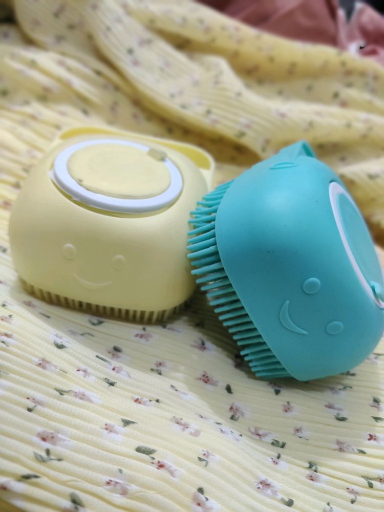 Exfoliating Silicon Body Scrubber