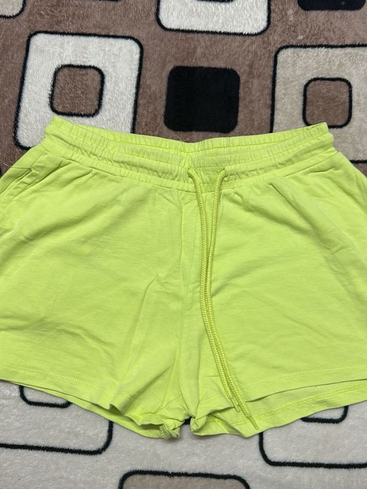 Cute green shorts