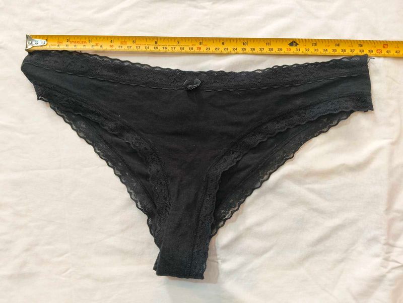 Women's Black Lace Trim Thong Panties