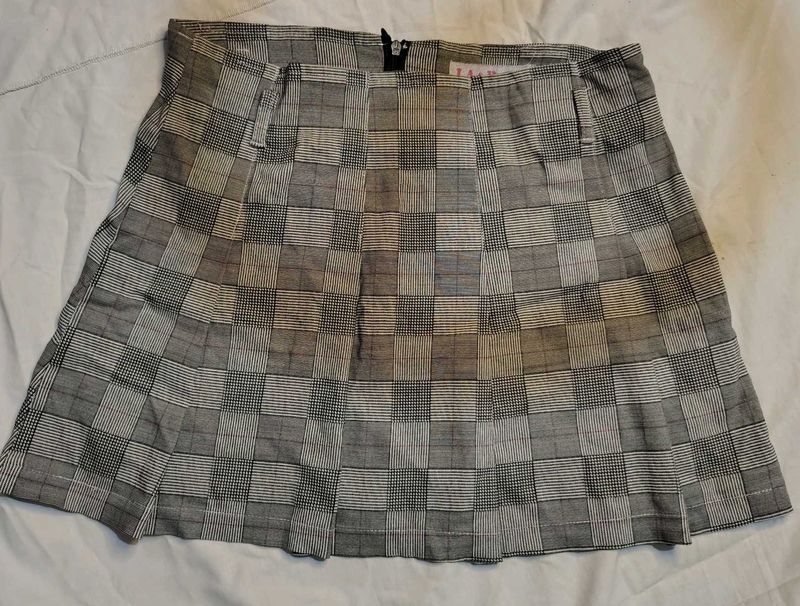 Plaid Pleated Mini Skirt