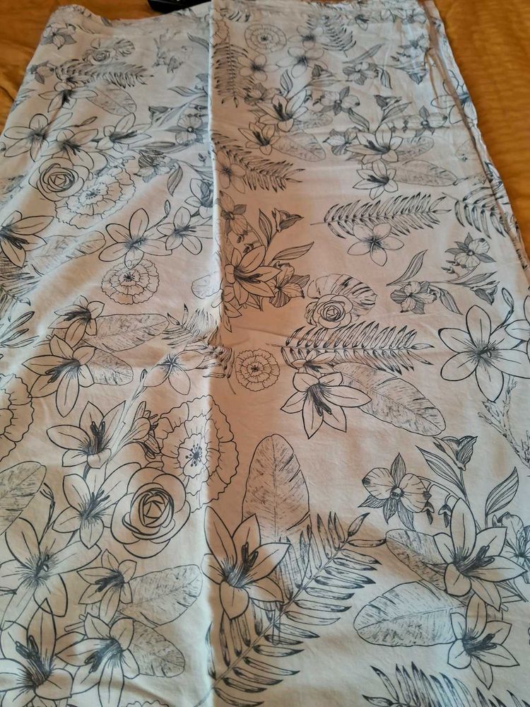Bedsheet With Freebie