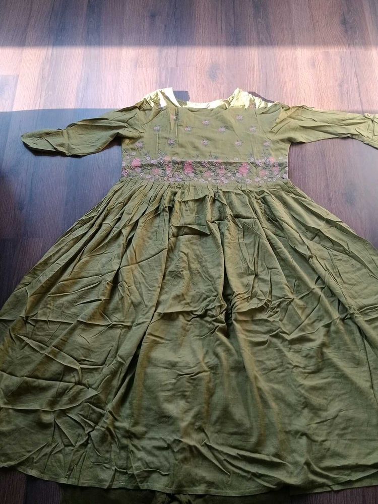 Olive Green Embroidered Kurta ( L size )