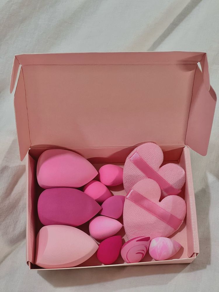 Pink Makeup Sponge Set with Heart Puff
