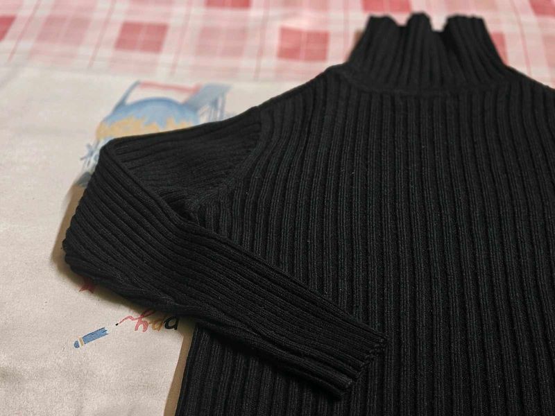 Black Ribbed Turtleneck Sweater