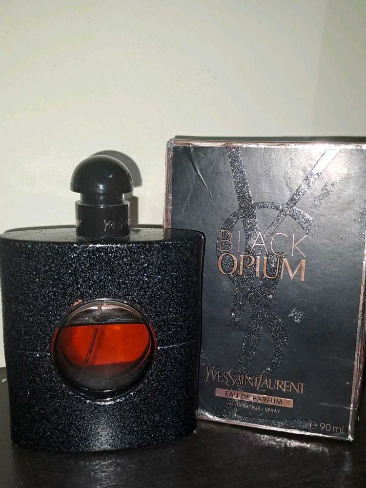 Yves Saint Laurent Black Opium Perfume