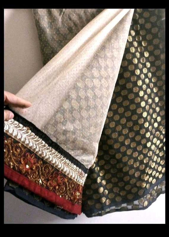 Designer Saree with Golden Motifs