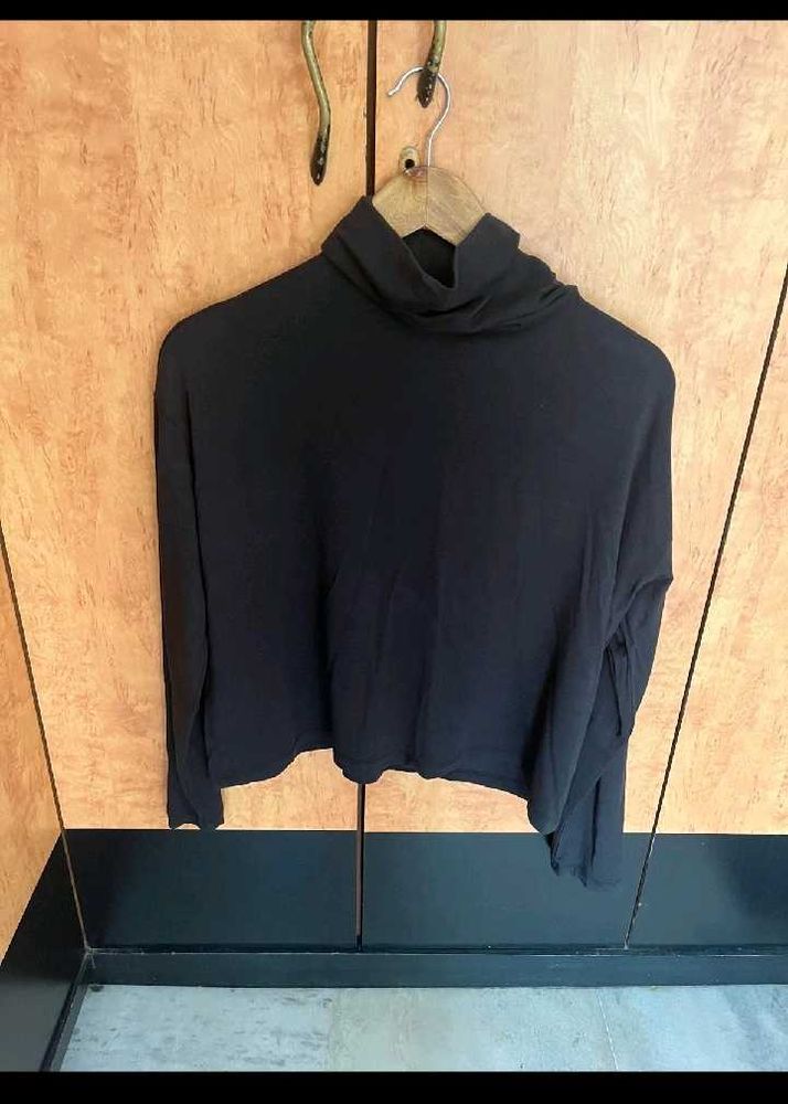 Black Turtleneck Long Sleeve Top