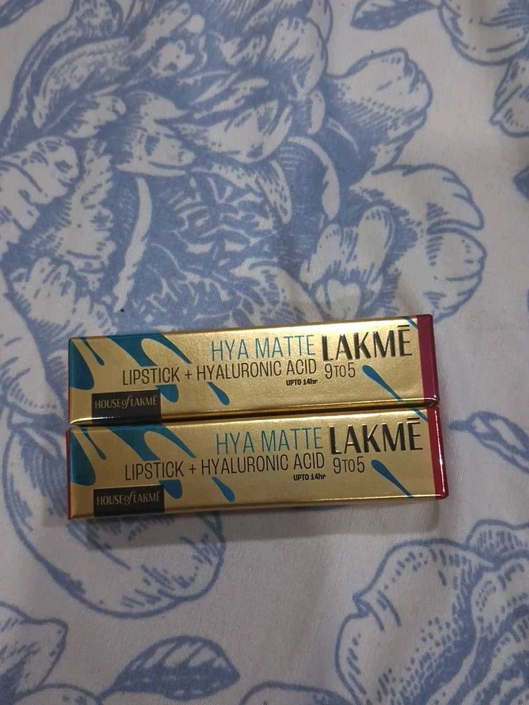 Lakme Hyaluronic 2 sets of  Matte Lipstick