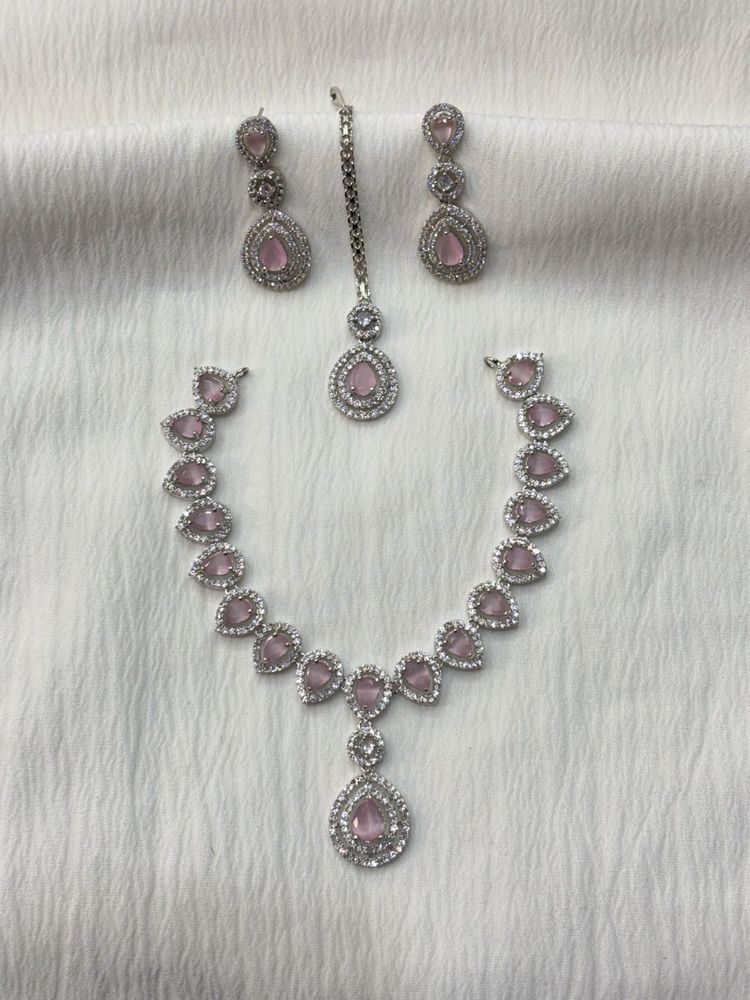 Pink Stone V-Shape Jewellery Set  💖