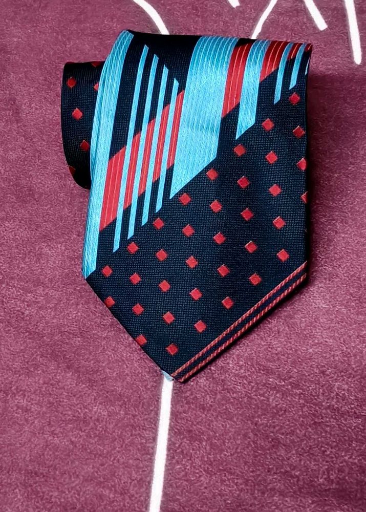 France Pure Silk Stylish Geometric Patterned Tie