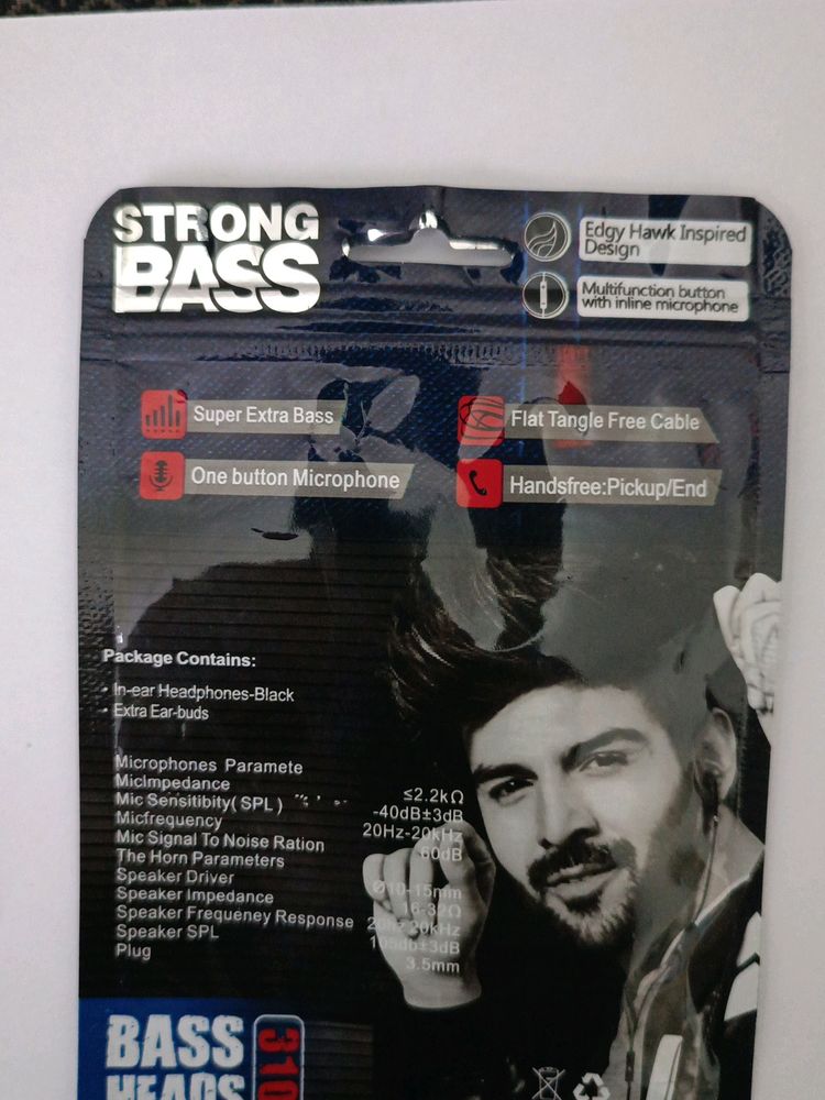BRAND**NEW*** EARPHONES WITH GOOD SOUND