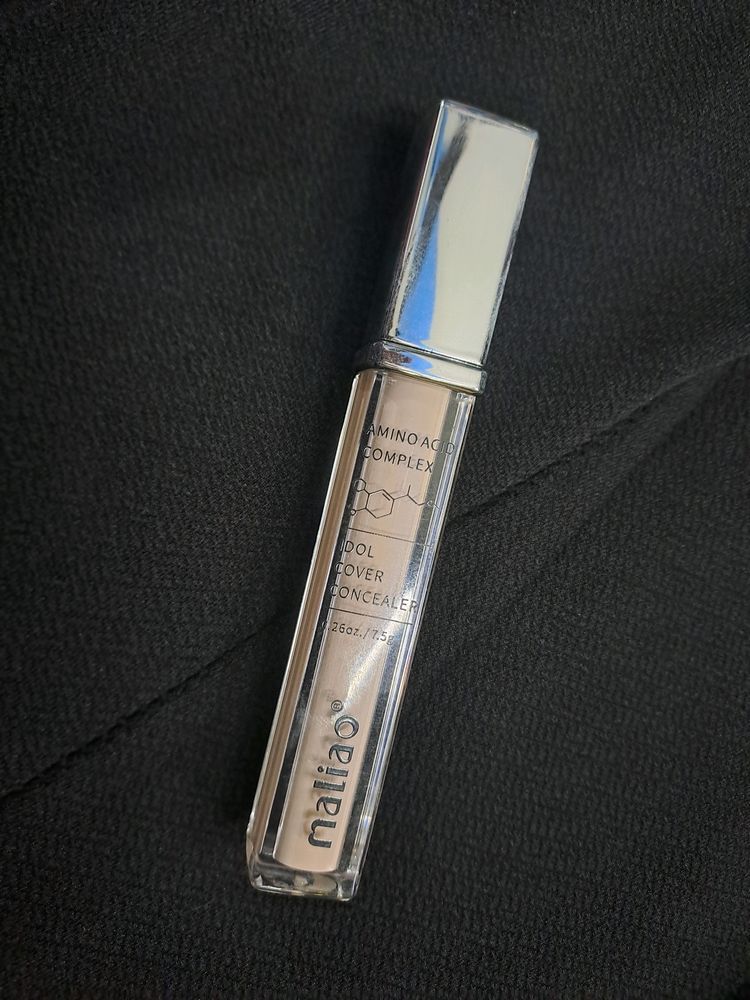 I am selling because it is not my skin tone