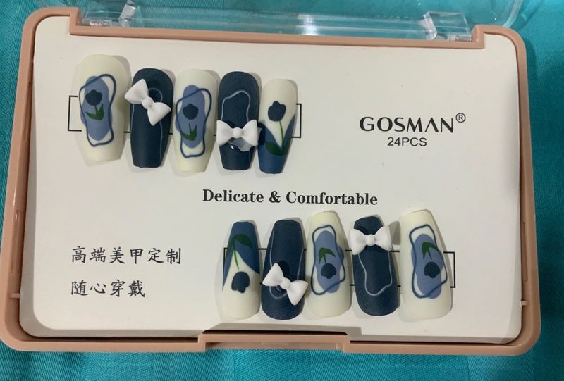 Gosman Floral Bow Press-On Nails