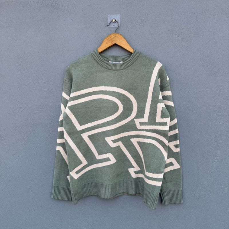 Stylish Green Graphic Print Sweater