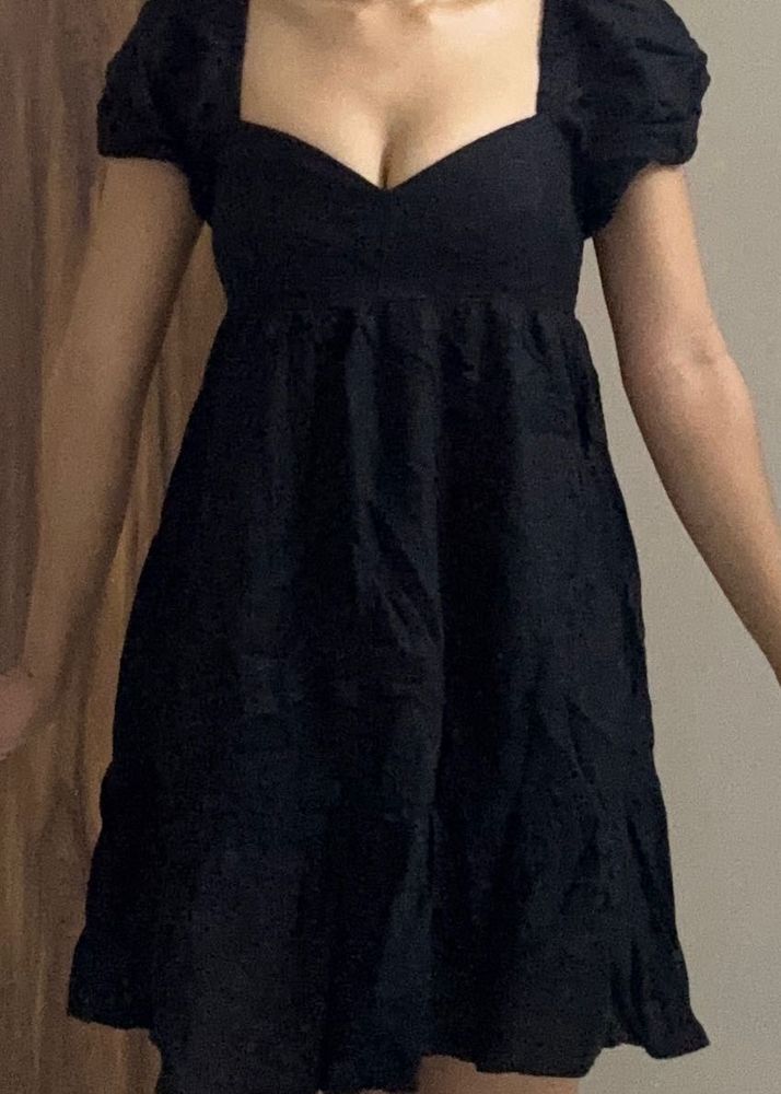 Chic Black Puff Sleeve Mini Dress