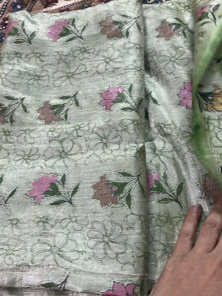 Elegant Floral Print Saree
